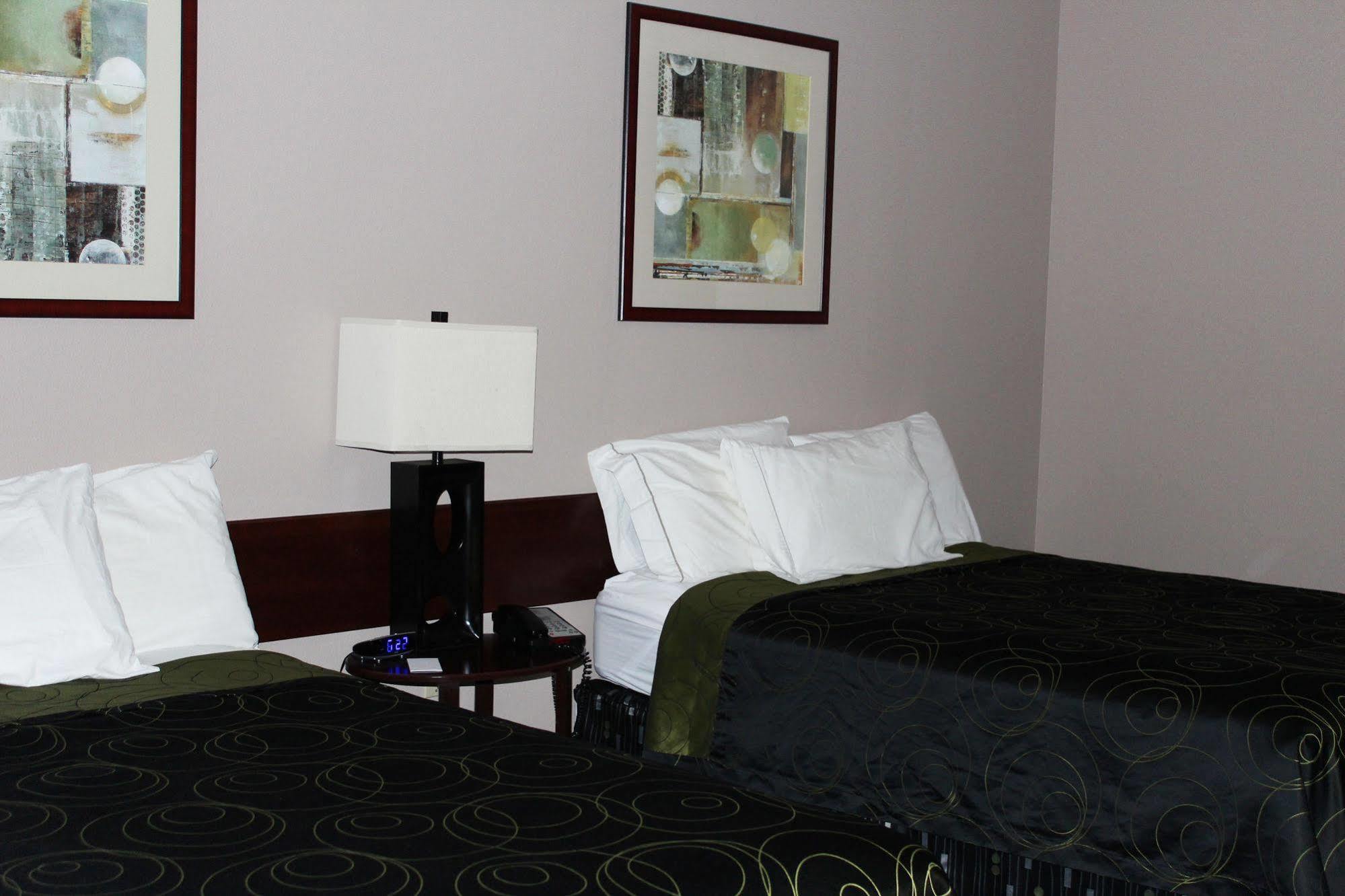 Bell'S Extended Stay And Suites Saint Robert Exterior photo